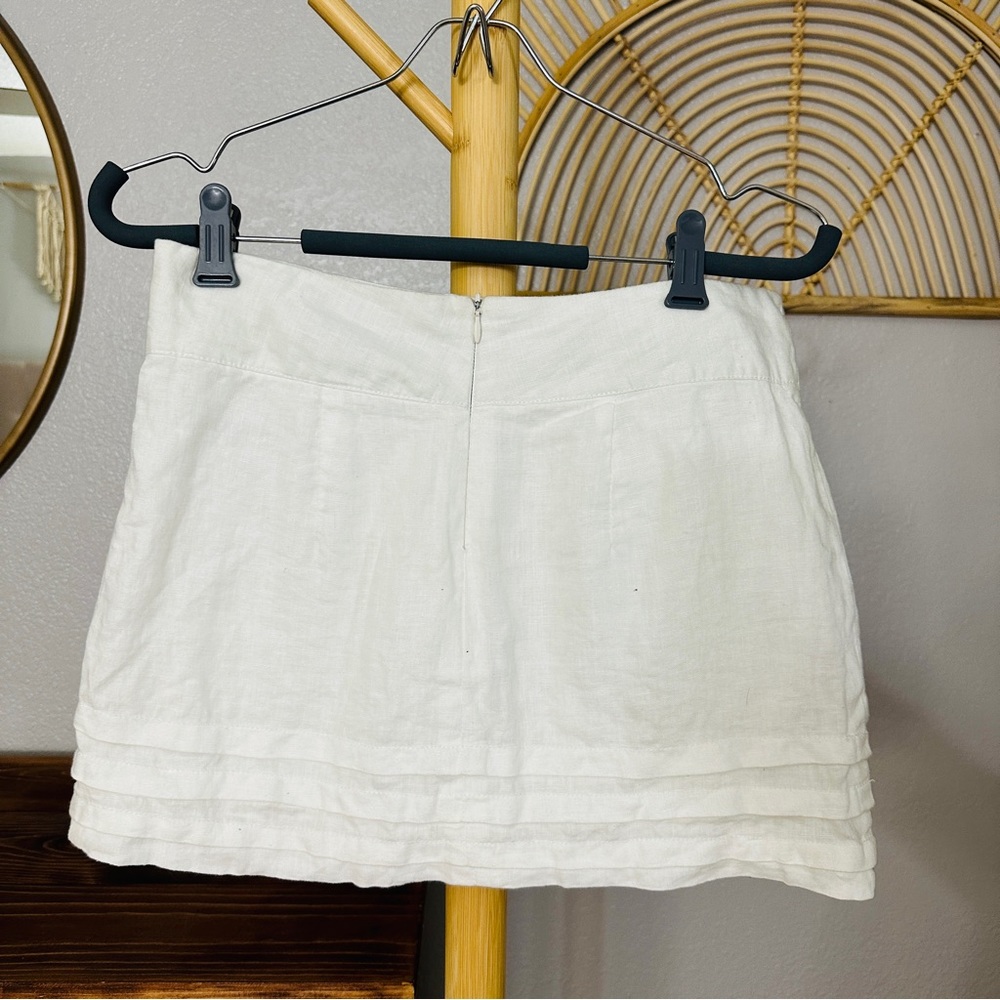 PERFECT MINI SKIRT! 🤍 - Picture 2 of 5